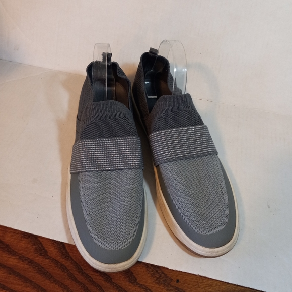 Lands End Casual Gray Slip On Sneakers Womens Size 11 B - Picture 4 of 8